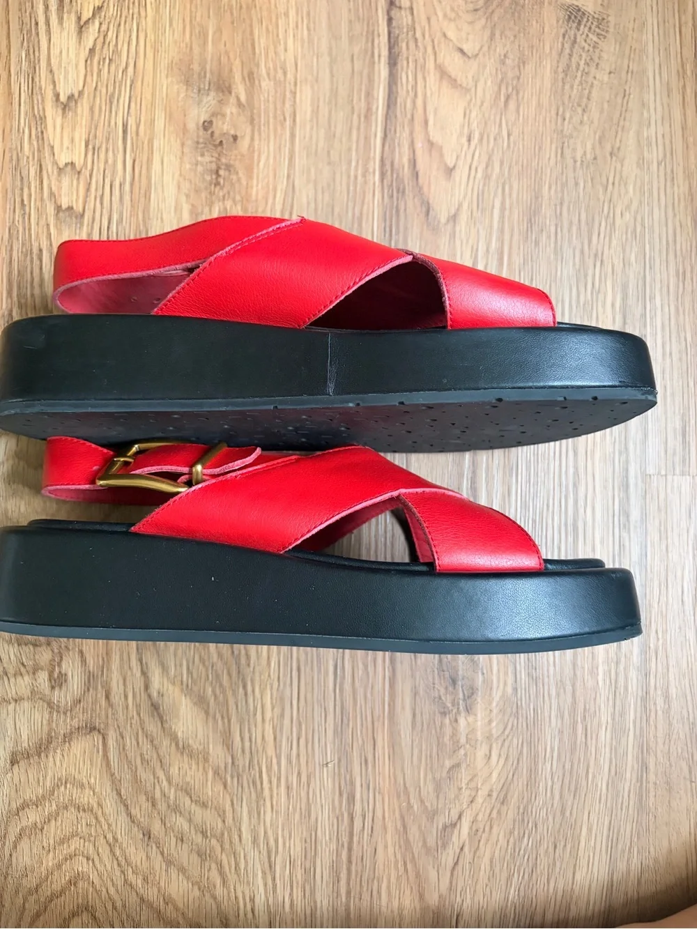 NWOT Charlotte Stone Red Leather Platform Cross-Strap Sandals with Gold Buckle